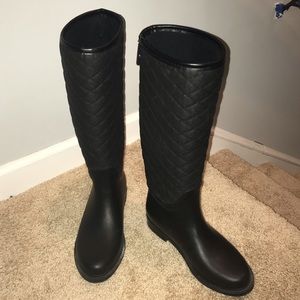 ZARA Basic Black Quilted Rainboot